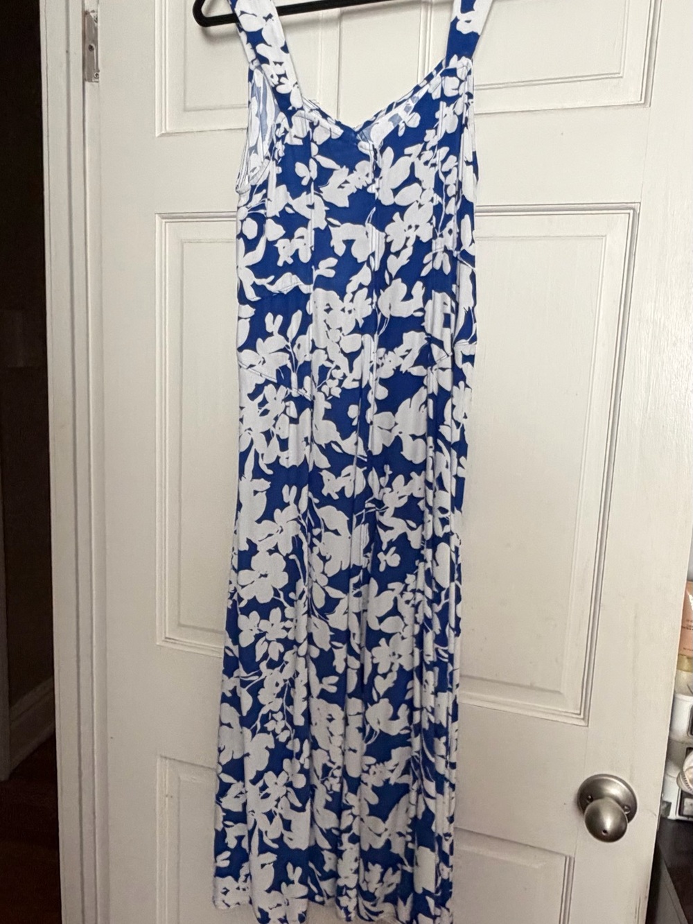 LOFT Blue and White Floral Maxi Dress - Women